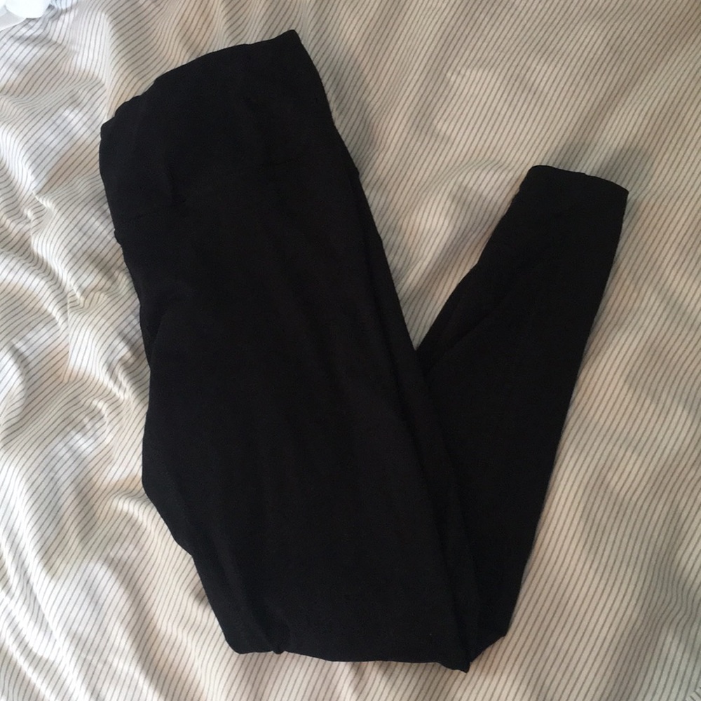 Black leggings